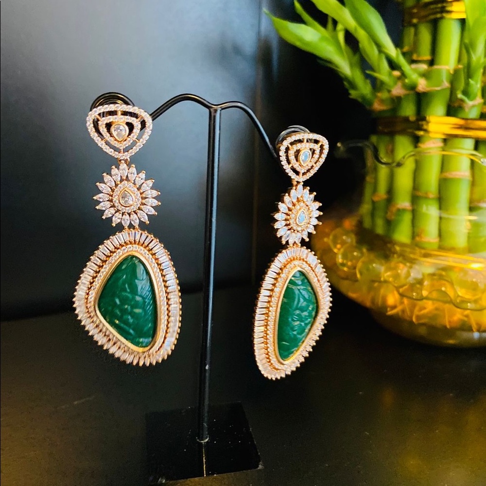 ‼️SOLD‼️Statement earings - Picture 1 of 6
